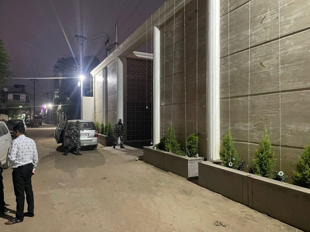 सक्ती में पड़े छापे 48 घंटे से जारी, बढ़ी इनकी धडकनें 3 IMG 20221110 WA0006 kshititech