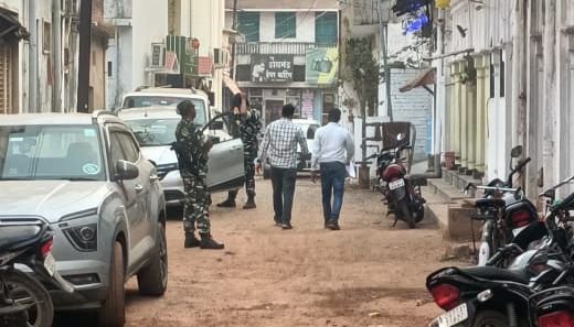 आयकर विभाग की जाँच में अब तक ढाई सौ करोड़ से अधिक की गड़बड़ी का अनुमान 1 PHOTO 2022 11 13 18 05 30 kshititech