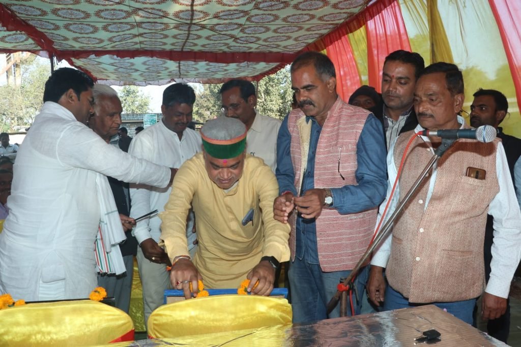सेवा सहकारी समिति कोसला में गौरव दिवस मनाया गया, बताई गई भूपेश सरकार की उपलब्धियां 2 IMG 20221217 WA0013 kshititech