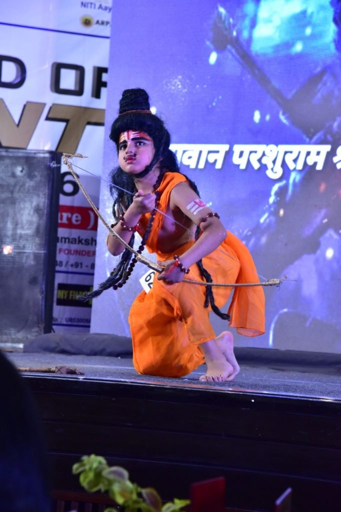 राष्ट्रीय प्रतियोगिता दिल्ली में चांपा के शिवांक शर्मा ने लहराया सफलता का परचम 3 IMG 20221224 WA0016 kshititech