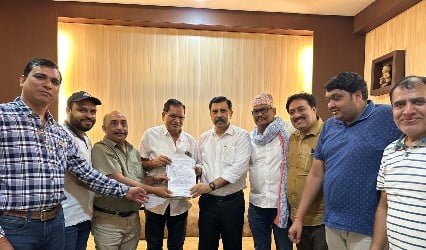 चेंबर पदाधिकारियों ने की प्रदेश अध्यक्ष अमर परवानी से मुलाकात, परवानी ने कहा - सक्ती जिले में करें होलसेल कॉरिडोर और स्मार्ट बाजार के लिए कलेक्टर से मिलकर करें प्रयास 1 1680275620782 6 kshititech