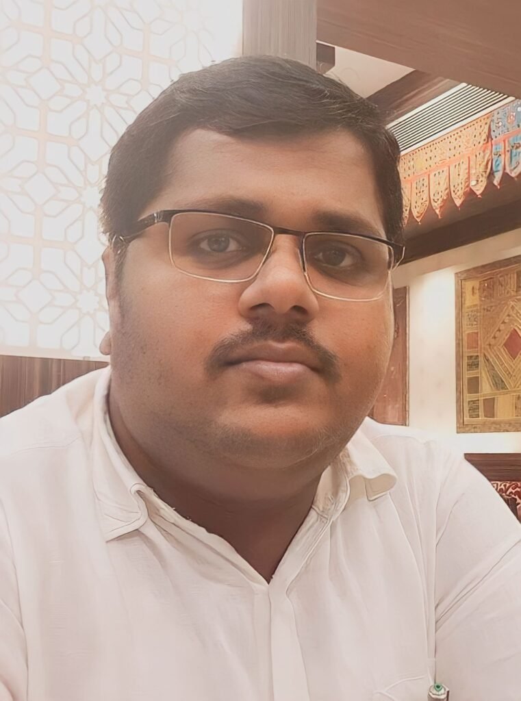 सक्ती के बुधवारी बाजार के फिरेंगे दिन बनने जा रही है 3 करोड़ 9 लाख की डिवाइडर युक्त सड़क 2 1682704145320 kshititech
