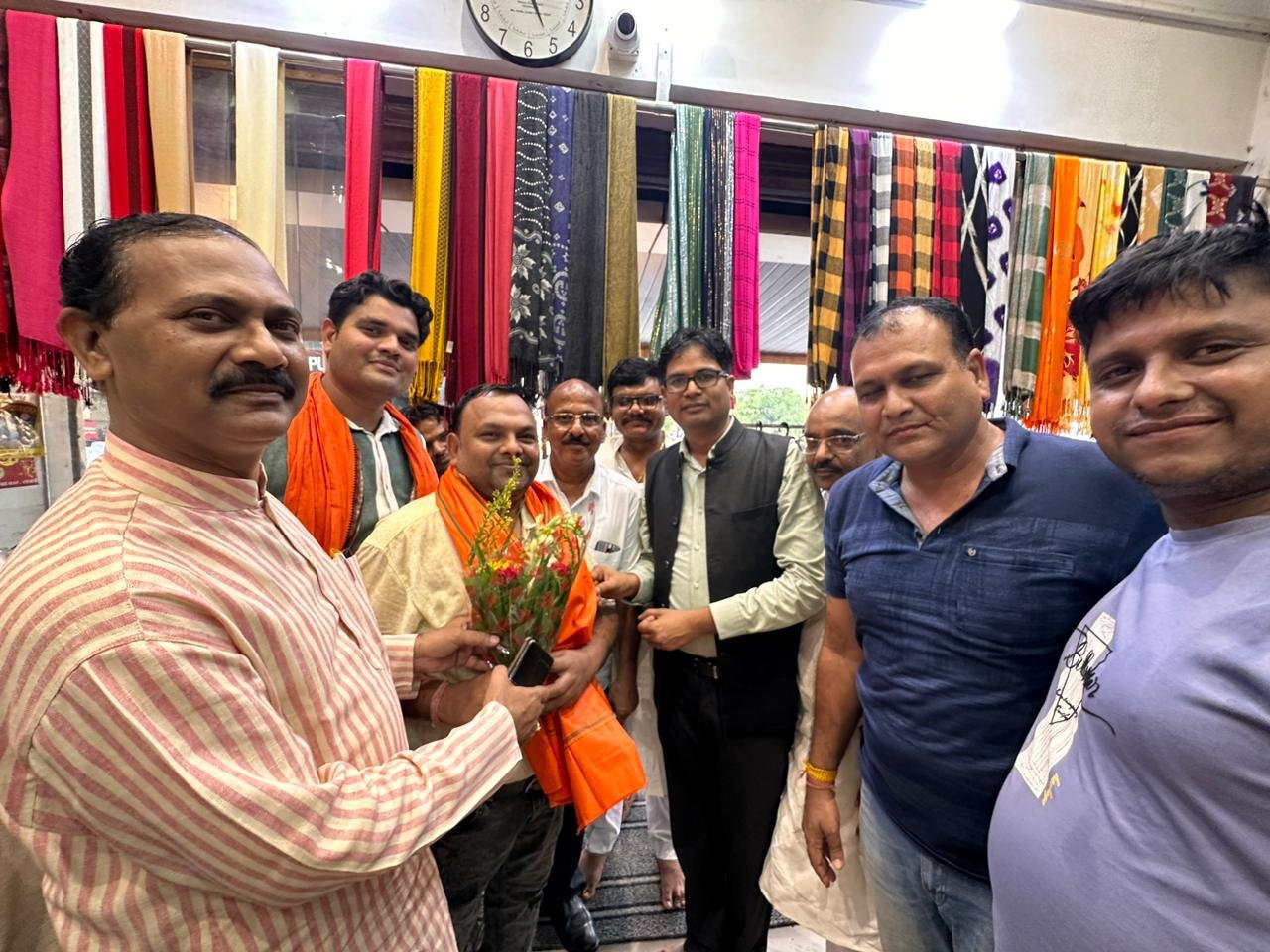 बीजेपी नेता पूर्व आईएएस ओपी चौधरी के समक्ष मुकेश गेवाडीन ने किया भाजपा प्रवेश 1 WhatsAppImage2023 06 26at5.35.43PM kshititech