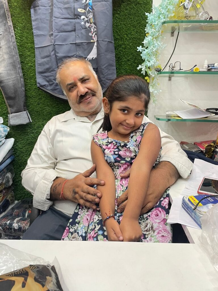 "कोशिश करने वालों की कभी हार नहीं होती"- सक्ती के बेटे दीपक शर्मा ने गर्व से किया सर ऊंचा, गज गौरव अवार्ड से केंद्रीय मंत्री ने भुवनेश्वर में किया सम्मानित 5 IMG 20230709 WA0004 kshititech