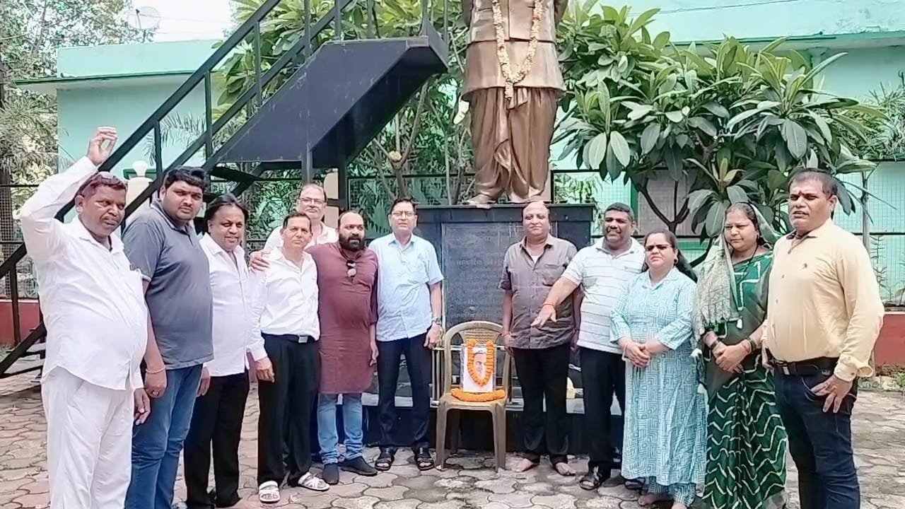 पूर्व प्रधानमंत्री राजीव गांधी ने देखा था नवीन ,सक्षम और समृद्ध भारत का सपना - त्रिलोकचंद जायसवाल 1 IMG 20230820 WA0021 1 kshititech
