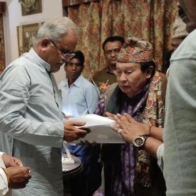 कांग्रेस से टिकट के लिए महल की दावेदारी, इस विधानसभा चुनाव लिए एक्टिव मोड में आया महल, इस जोड़ी की चर्चा जोरों पर 4 IMG 20230823 WA0011 kshititech