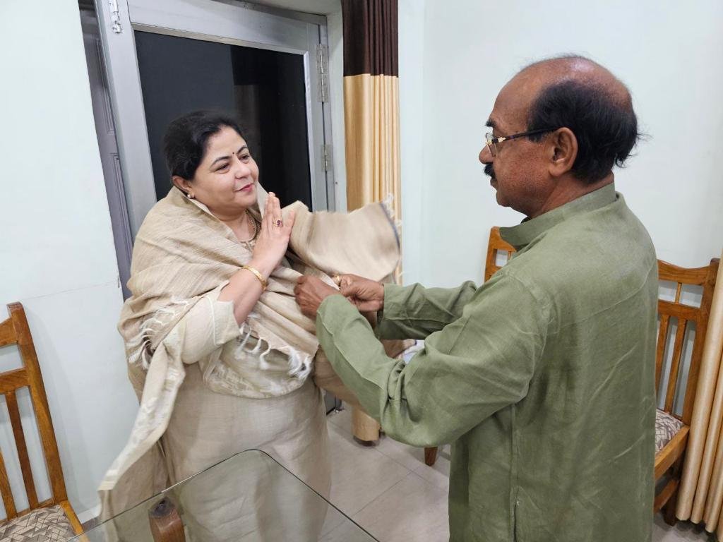 इस बार विधानसभा चुनाव में ताल ठोक सकते हैं मनहरण राठौर, शक्ति प्रदर्शन से बढ़ा कांग्रेस का टेंशन 2 IMG 20230830 WA0020 kshititech