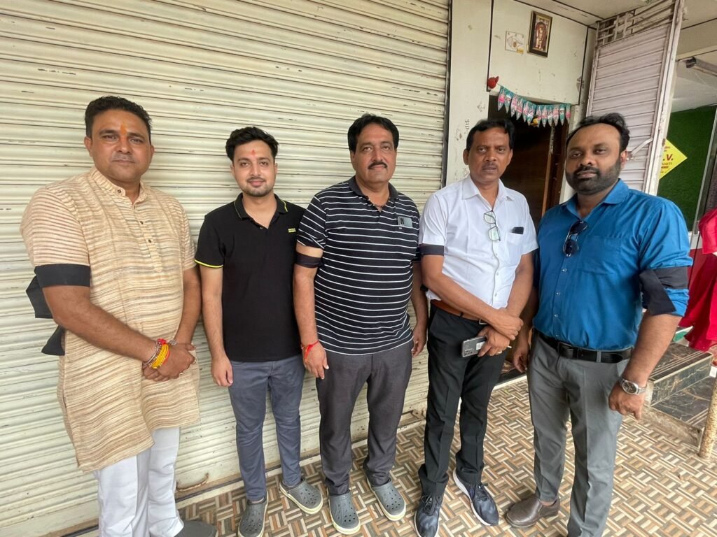 जिले के अशासकीय स्कूलों में नहीं मना शिक्षक दिवस, प्रबंधकों ने काली पट्टी लगाकर जताया विरोध, 95 प्रतिशत स्कूल रहे बंद 4 IMG 20230906 WA0001 kshititech
