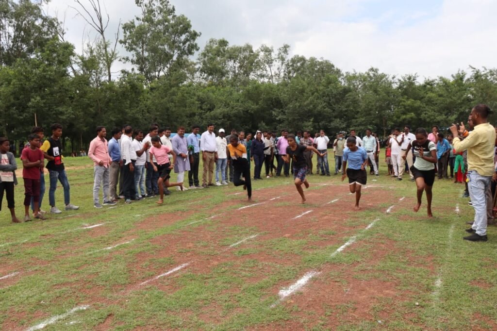 छत्तीसगढ़ी खेलों को बढ़ावा देने के लिए प्रदेश सरकार कर रही प्रयास - राजेश राठौर 3 IMG 20230910 WA0006 kshititech