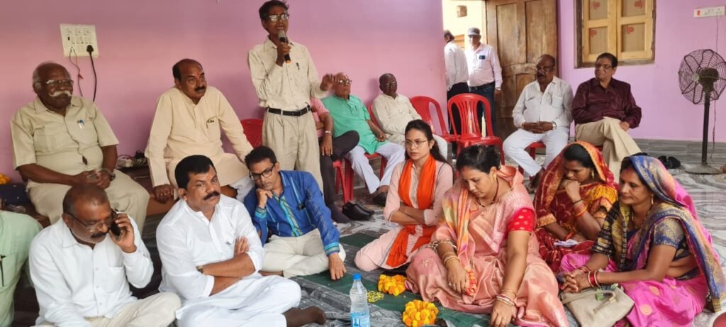 सक्ती विधानसभा: राठौर समाज एकजुट, कोई भी राजनैतिक पार्टी समाज के व्यक्ति को दे टिकट तो उसका मिलकर समर्थन करने का निर्णय 3 IMG 20230912 WA0023 kshititech