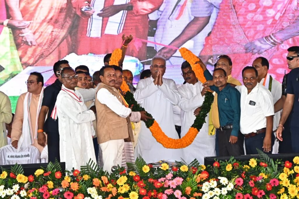 पीएससी घोटाले के आरोप पर सक्ती जिले से मुख्यमंत्री भूपेश बघेल का बड़ा बयान, कहा - जो भी आरोपी होगा उसे बख्शा नहीं जाएगा 2 IMG 20231003 WA0013 kshititech