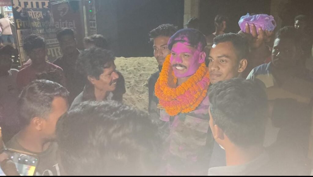 सक्ती जिले का मान अग्निवीर बबलू, गृहग्राम टेमर पहुंचने पर आतिशी स्वागत 3 IMG 20231007 WA0004 kshititech