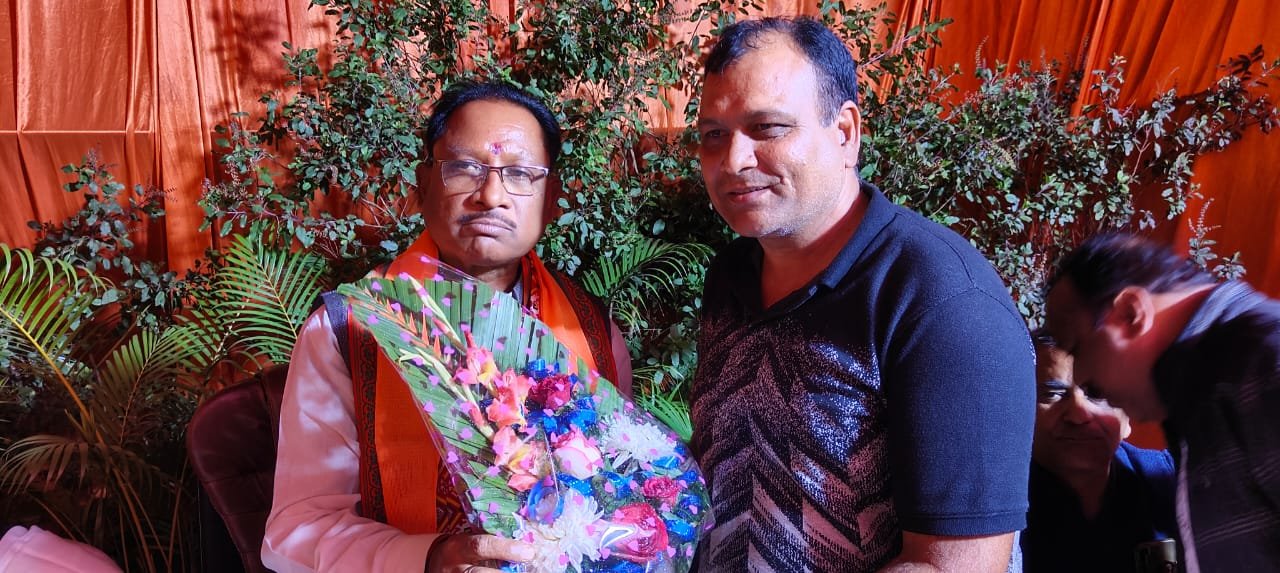 नए सीएम विष्णुदेव साय से मिले जिला उपाध्यक्ष संजय रामचंद्र, दी बधाई 1 IMG 20231210 WA0012 kshititech