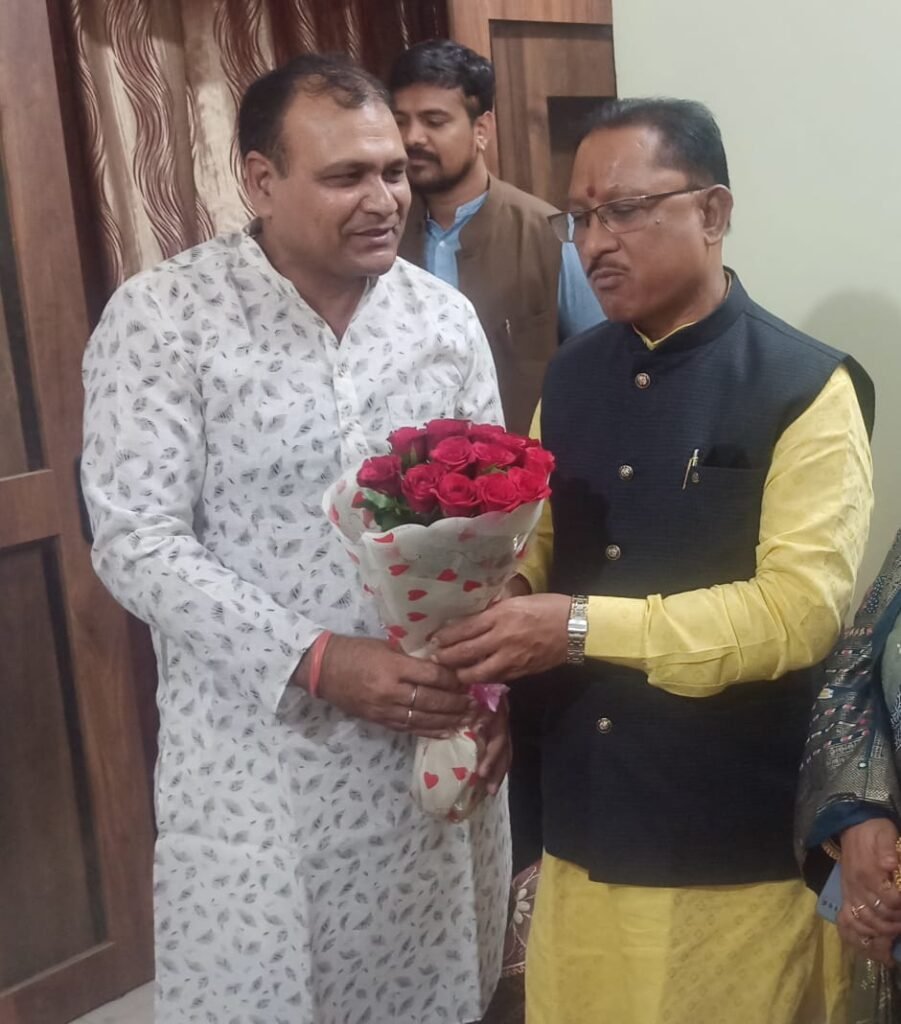 नए सीएम विष्णुदेव साय से मिले जिला उपाध्यक्ष संजय रामचंद्र, दी बधाई 2 IMG 20231211 WA0001 kshititech