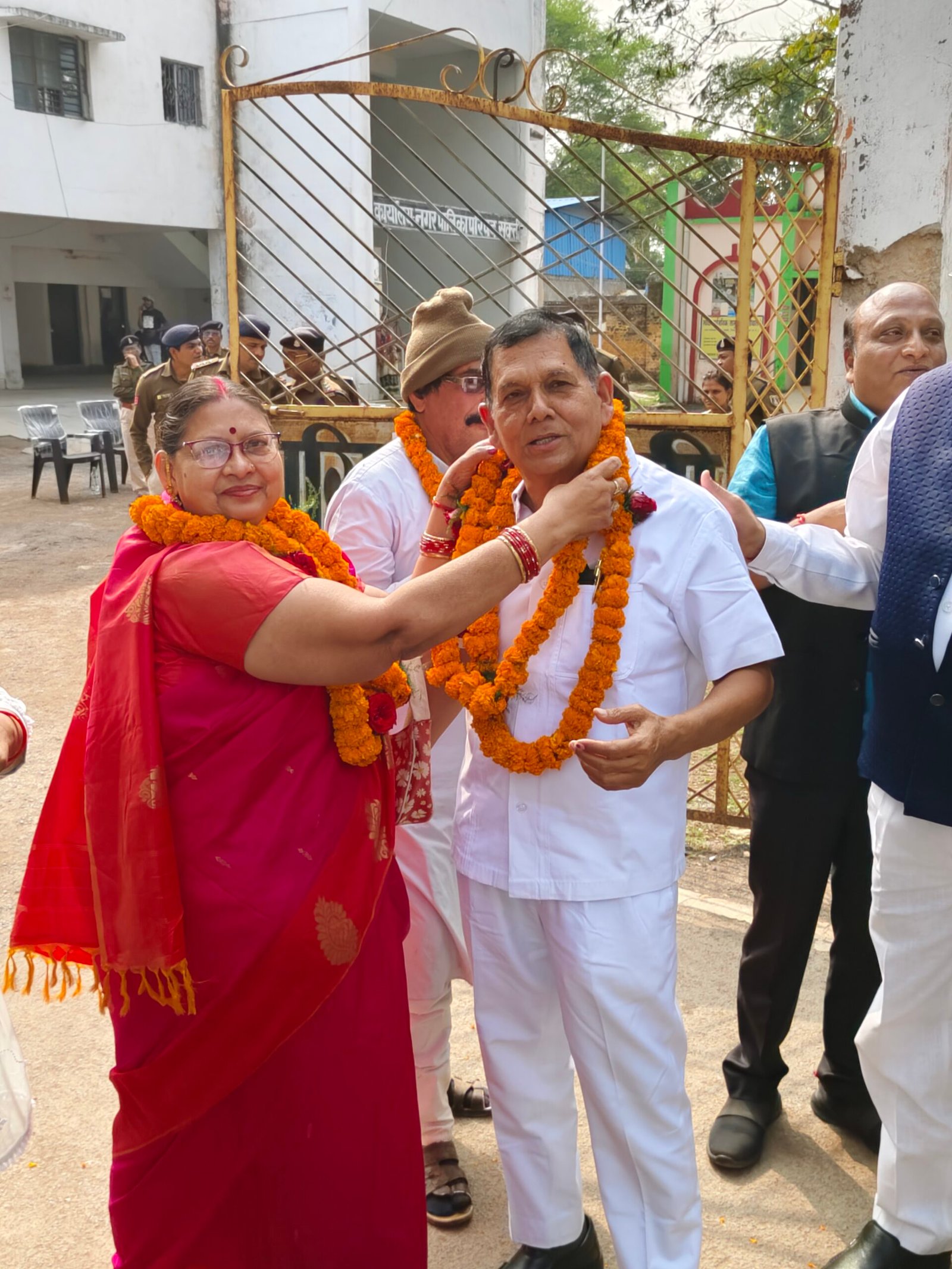 महंत के गढ़ में सेंध लगा पाने में नाकाम रही भाजपा, नपा अध्यक्ष सुषमा जायसवाल कुर्सी बचाने में रहीं सफल 1 IMG 20240124 134640 scaled kshititech