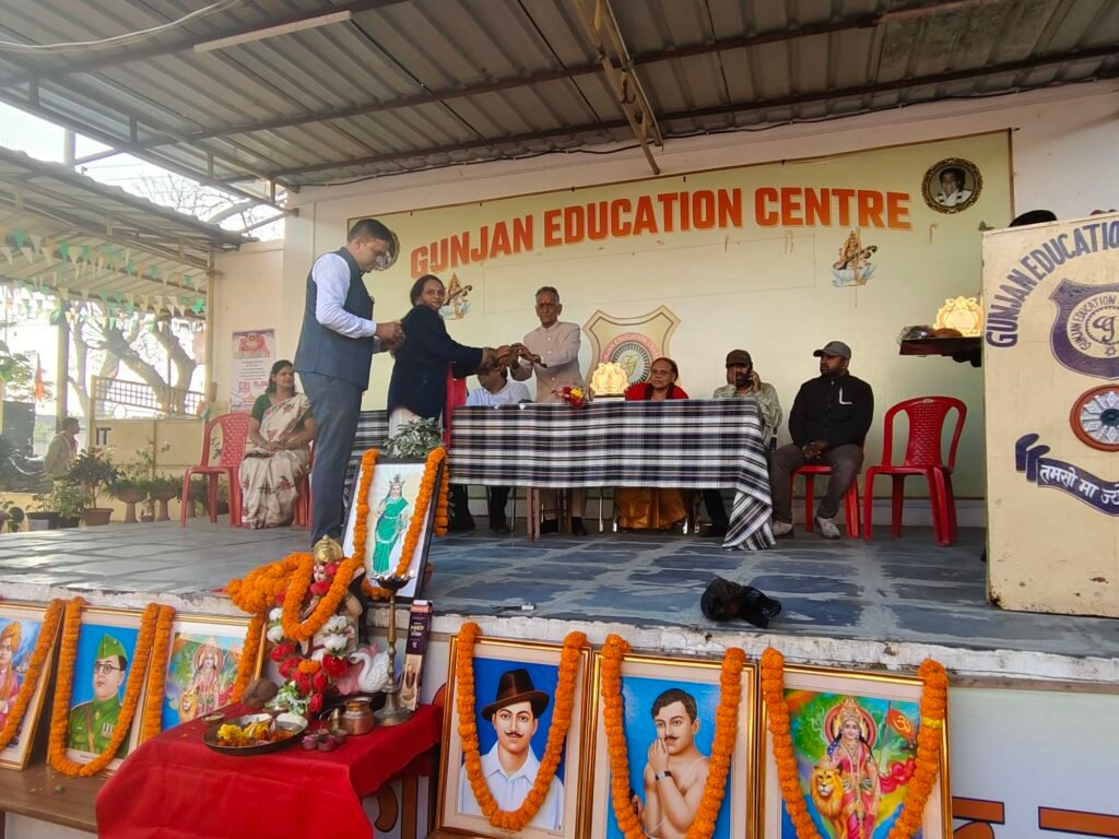 गणतंत्र दिवस अमर रहे के नारो से गूंजा गूजन स्कूल 7 img 20240126 0802039005589183428087631 kshititech