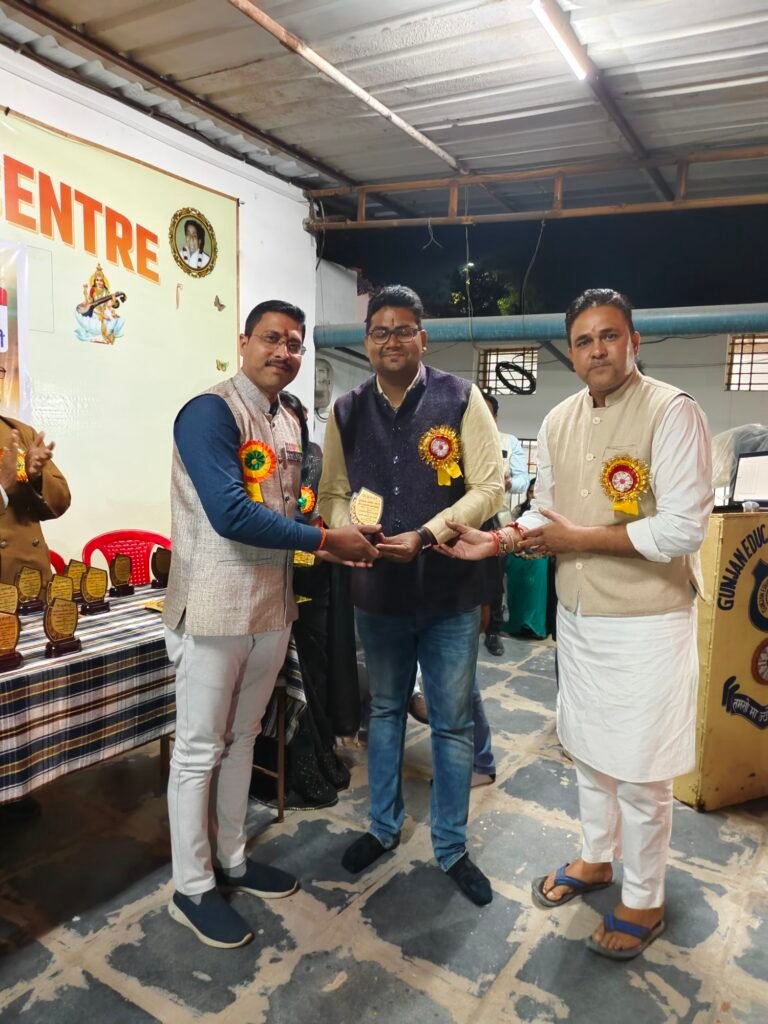 साहित्य और संगीत के संगम के साथ हुआ भारत की सीमा में सेवा देने वाले सक्ती क्षेत्र के वीर सपूतों का सम्मान 6 img 20240128 184000578052851871662255 kshititech