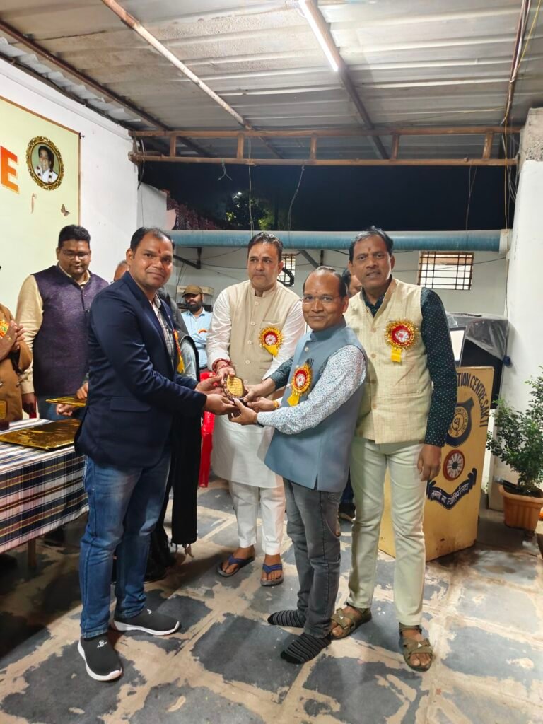 साहित्य और संगीत के संगम के साथ हुआ भारत की सीमा में सेवा देने वाले सक्ती क्षेत्र के वीर सपूतों का सम्मान 9 img 20240128 1840308812427825631058809 kshititech