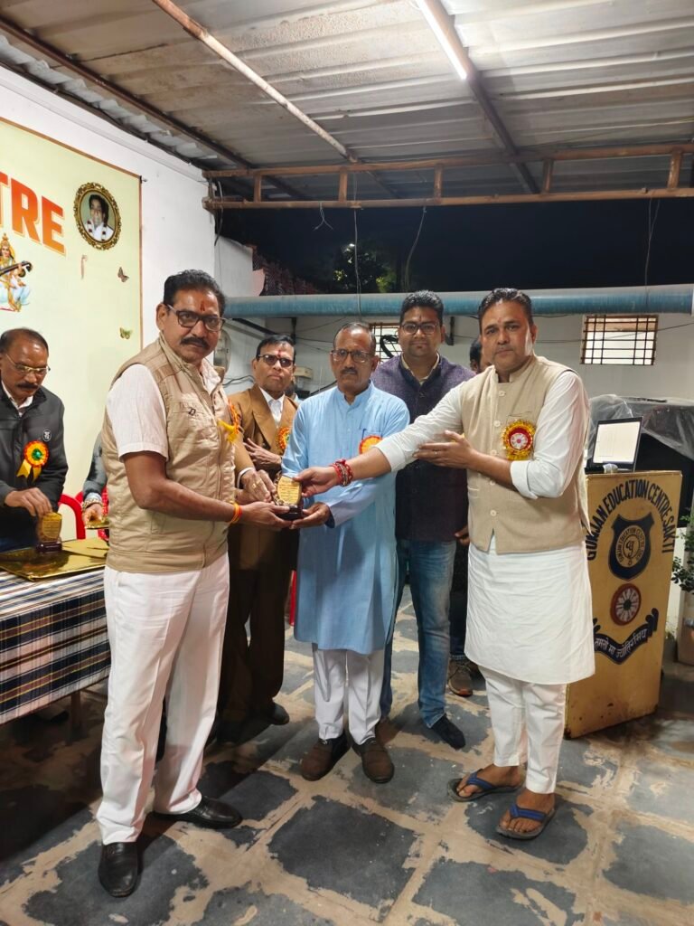 साहित्य और संगीत के संगम के साथ हुआ भारत की सीमा में सेवा देने वाले सक्ती क्षेत्र के वीर सपूतों का सम्मान 10 img 20240128 1840465659417610294220252 kshititech