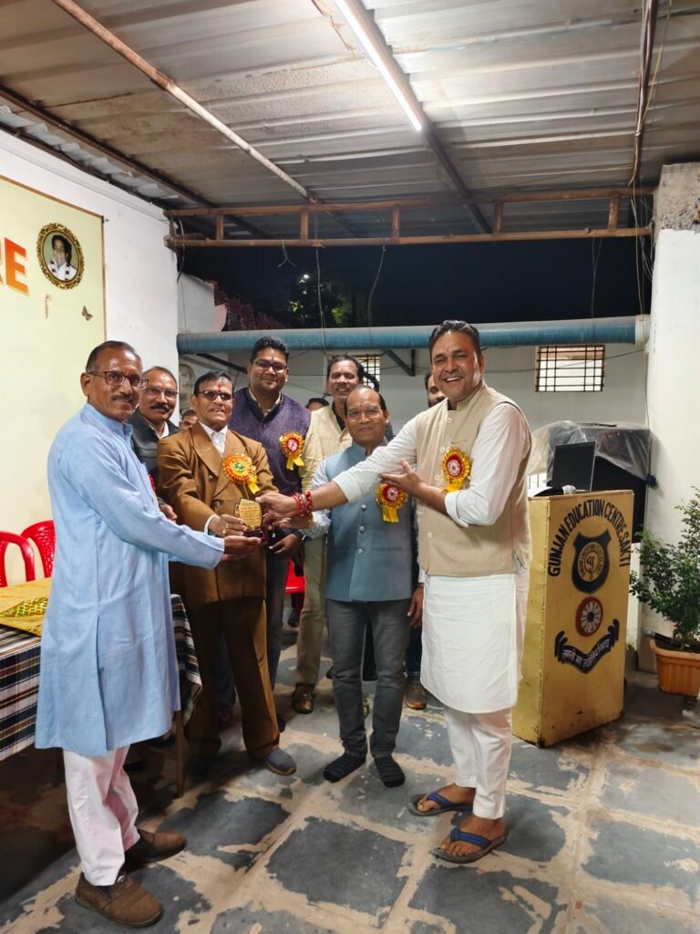 साहित्य और संगीत के संगम के साथ हुआ भारत की सीमा में सेवा देने वाले सक्ती क्षेत्र के वीर सपूतों का सम्मान 4 img 20240128 1843571841873020574114837 kshititech