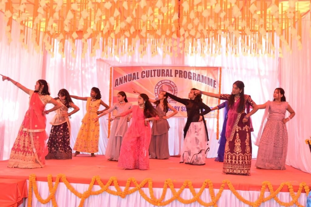 बच्चों की मनमोहक प्रस्तुतियों ने मोहा मन, वार्षिकोत्सव"विश्वास" में दिखाया हुनर, एमएल जैन स्कूल में एनुअल कल्चर प्रोग्राम आयोजित 5 img 20240205 wa00438811971854838624586 kshititech