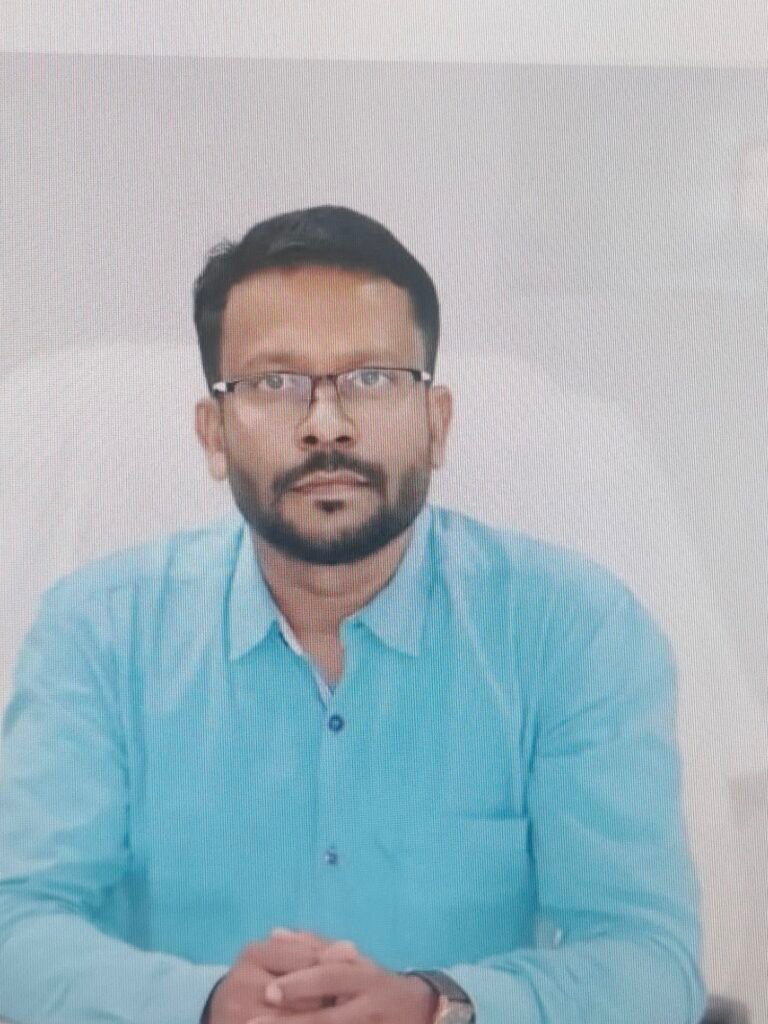 अरूण कुमार सोम सक्ती के नए एसडीएम, एकता पत्रकार संघ से कहा - अवैध प्लाटिंग पर कार्रवाई और पार्किंग व्यवस्था सुधारने करेंगे पहल 2 img 20240623 1814527616236523226300479 kshititech