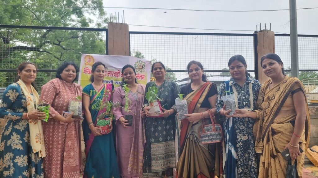 मारवाड़ी महिला सम्मेलन ने डॉक्टर्स डे पर किया चिकित्सकों का सम्मान, पौधरोपण भी किया 2 img 20240703 wa03408101936608456708316 kshititech