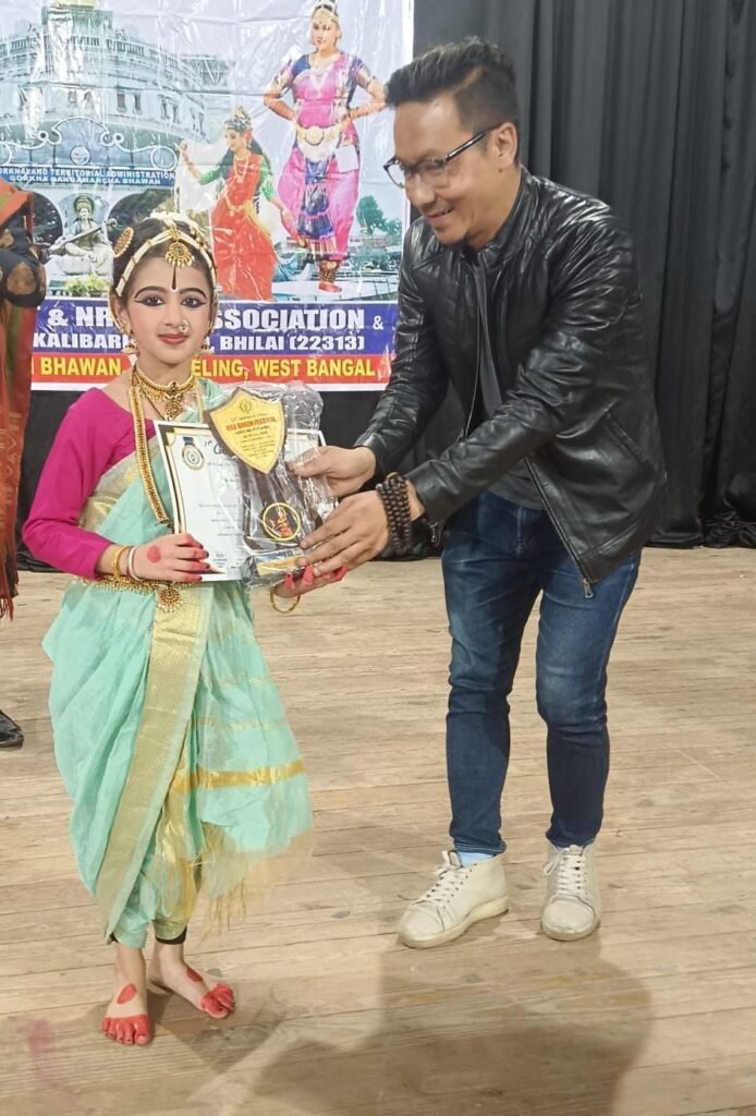 भारत भरतनाट्यम प्रतियोगिता दार्जिलिंग में जिंदल वर्ल्ड स्कूल की प्रिशा प्रथम, स्वास्तिक द्वितीय 2 img 20240728 wa01433932478229903501886 kshititech