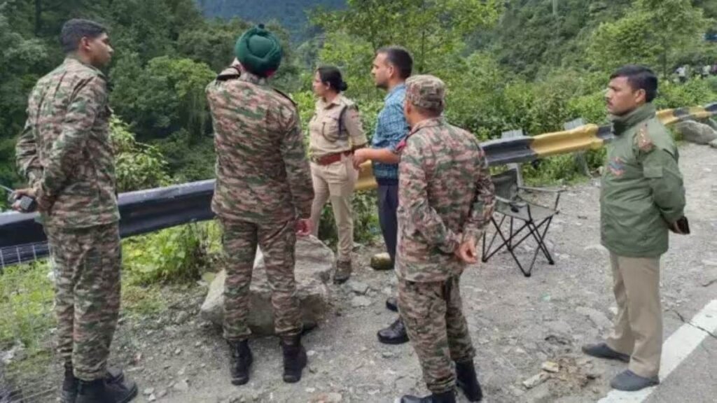 उत्तराखंड में अब भी फंसे 400 यात्री, हिमाचल में 41 लोगों की मौत, बिहार में दर्जनों गांव बाढ़ की चपेट में 2 img 20240805 wa00278152882047269173759 kshititech