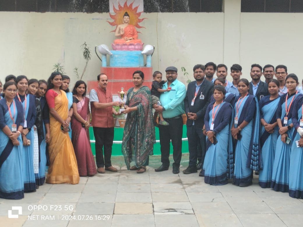 श्याम शिक्षा महाविद्यालय की छात्रा प्रिया का मेरिट लिस्ट में पहला स्थान 1 IMG 20240909 WA0177 kshititech