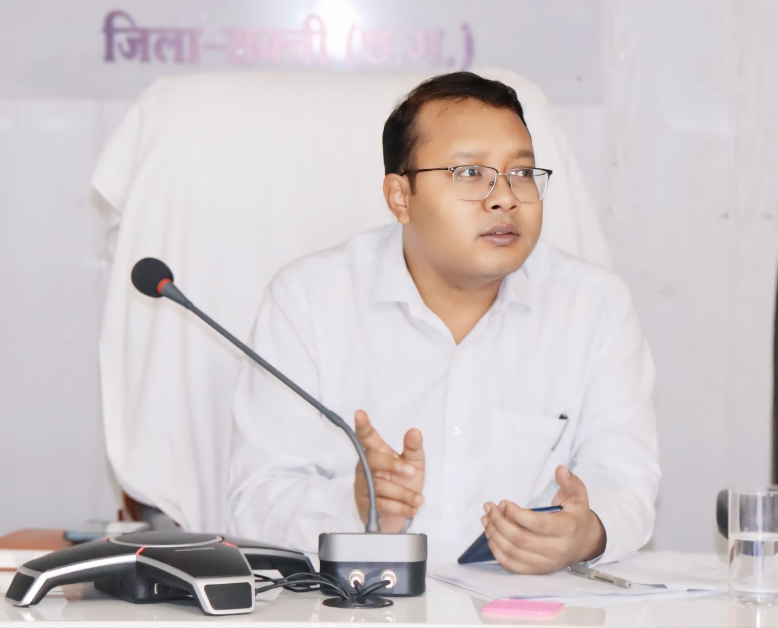 विभिन्न विभागों के कार्यों की विस्तार से की गई समीक्षा, लंबित प्रकरणों का शीघ्र निराकरण करने के दिए निर्देश 1 WhatsApp Image 2024 10 22 at 16.59.51 kshititech