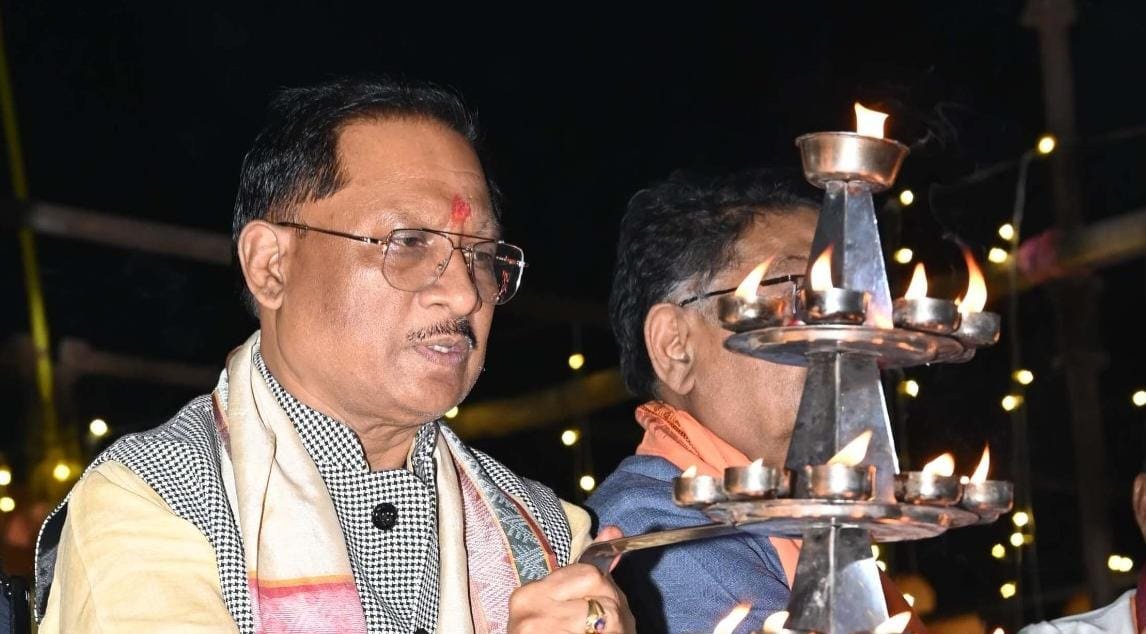 मुख्यमंत्री श्री विष्णु देव साय मां महानंदा चित्रोत्पला गंगा महानदी महाआरती महोत्सव-2024 में हुए शामिल 1 IMG 20241112 WA0553 kshititech