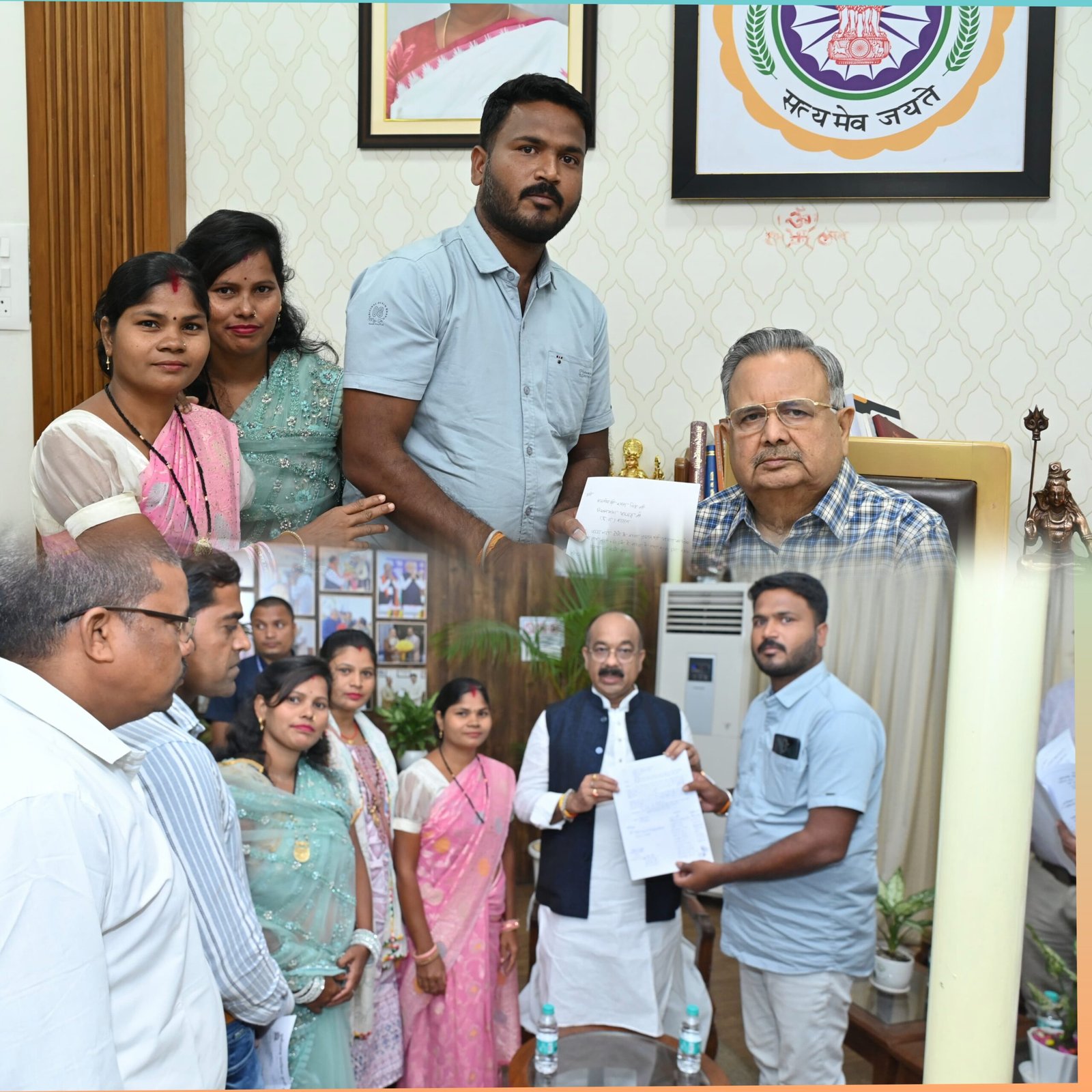 जनहित: पट्टा नहीं होने से प्रधानमंत्री आवास योजना का नहीं मिल रहा लाभ, युवा नेता लव सोनी ने की पहल, विधानसभा अध्यक्ष डॉ रमन सिंह और उपमुख्यमंत्री अरुण साव से मिलकर की मांग, कहा-जल्द दिलाएं आवास 1 InCollage 20241109 150828130 scaled kshititech
