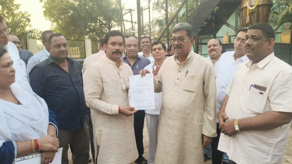 कांग्रेस के सक्रिय नेता रथराम पटेल बने नेता प्रतिपक्ष डॉ चरणदास महंत के प्रतिनिधि, शुभचिंतकों में हर्ष 2 img 20241102 wa02452690074260490483767 kshititech