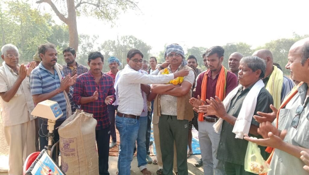 डोंड़की में धान खरीदी हुई शुरू, किसानों में हर्ष 2 img 20241125 wa02364769196926871265002 kshititech