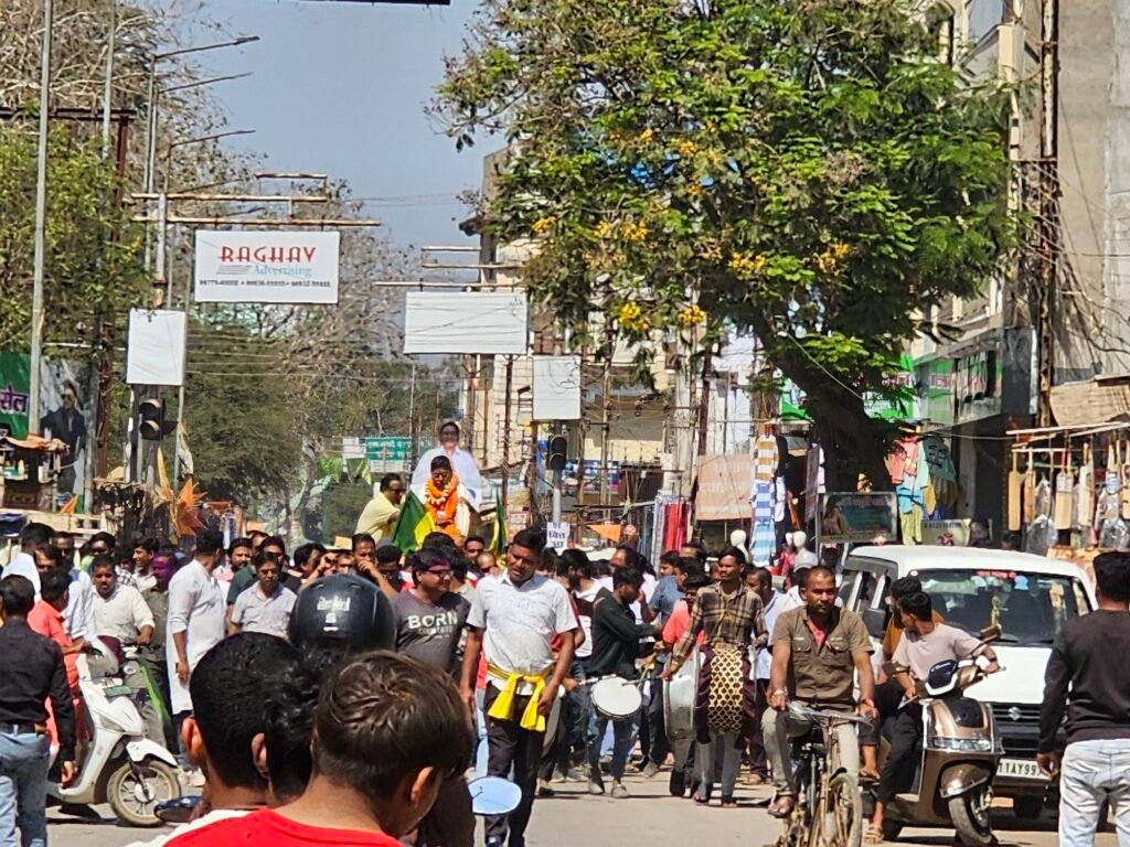 एक प्रचण्ड जीत: नगर पालिका सक्ती के चुनाव में निर्दलीय उम्मीदवार श्यामसुंदर अग्रवाल जनता की पसंद बनकर उभरे, भाजपा और कांग्रेस को हराया 6 20250215 1241152436683177999313695 kshititech