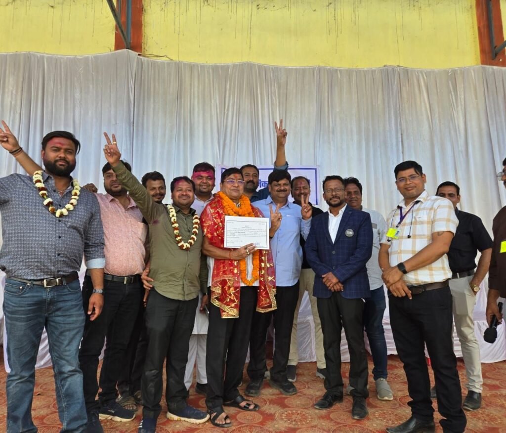 एक प्रचण्ड जीत: नगर पालिका सक्ती के चुनाव में निर्दलीय उम्मीदवार श्यामसुंदर अग्रवाल जनता की पसंद बनकर उभरे, भाजपा और कांग्रेस को हराया 7 img 20250215 wa04007937832743087287506 kshititech