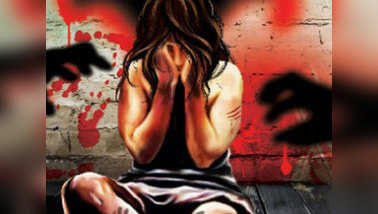 मुरादाबाद में बर्बरता... 14 साल की दलित लड़की से गैंगरेप, तेजाब से मिटाया हाथ पर लिखा ॐ, जबरन खिलाया मांस 1 gangrape 5921255128129 kshititech