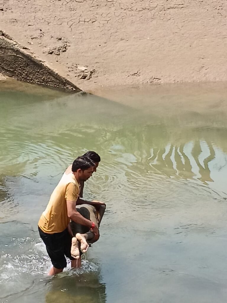 ग्राम कचंदा के 11 वर्षीय बालक की मेन नहर के पानी में गिरने से मौत 3 1001785224 kshititech