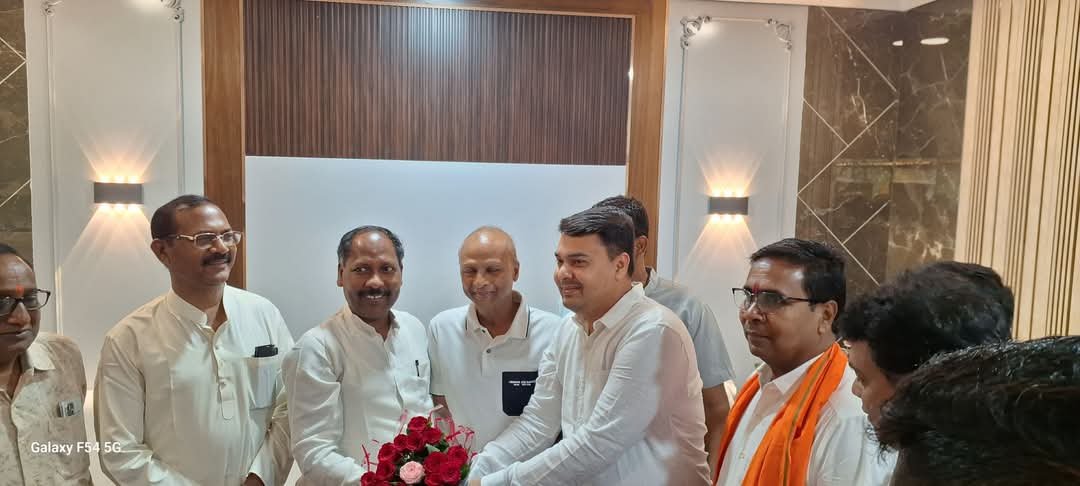 भाजपा प्रदेश संगठन महामंत्री पवन साय से कमल किशोर पटेल ने की सौजन्य मुलाकात 1 IMG 20250402 WA0320 1 kshititech