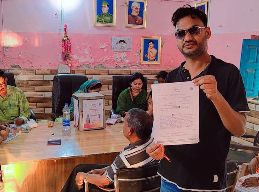 जनपद सदस्य व उप सरपंच ने किया पंचायत सचिवो का समर्थन 1 IMG 20250411 WA0323 1 kshititech