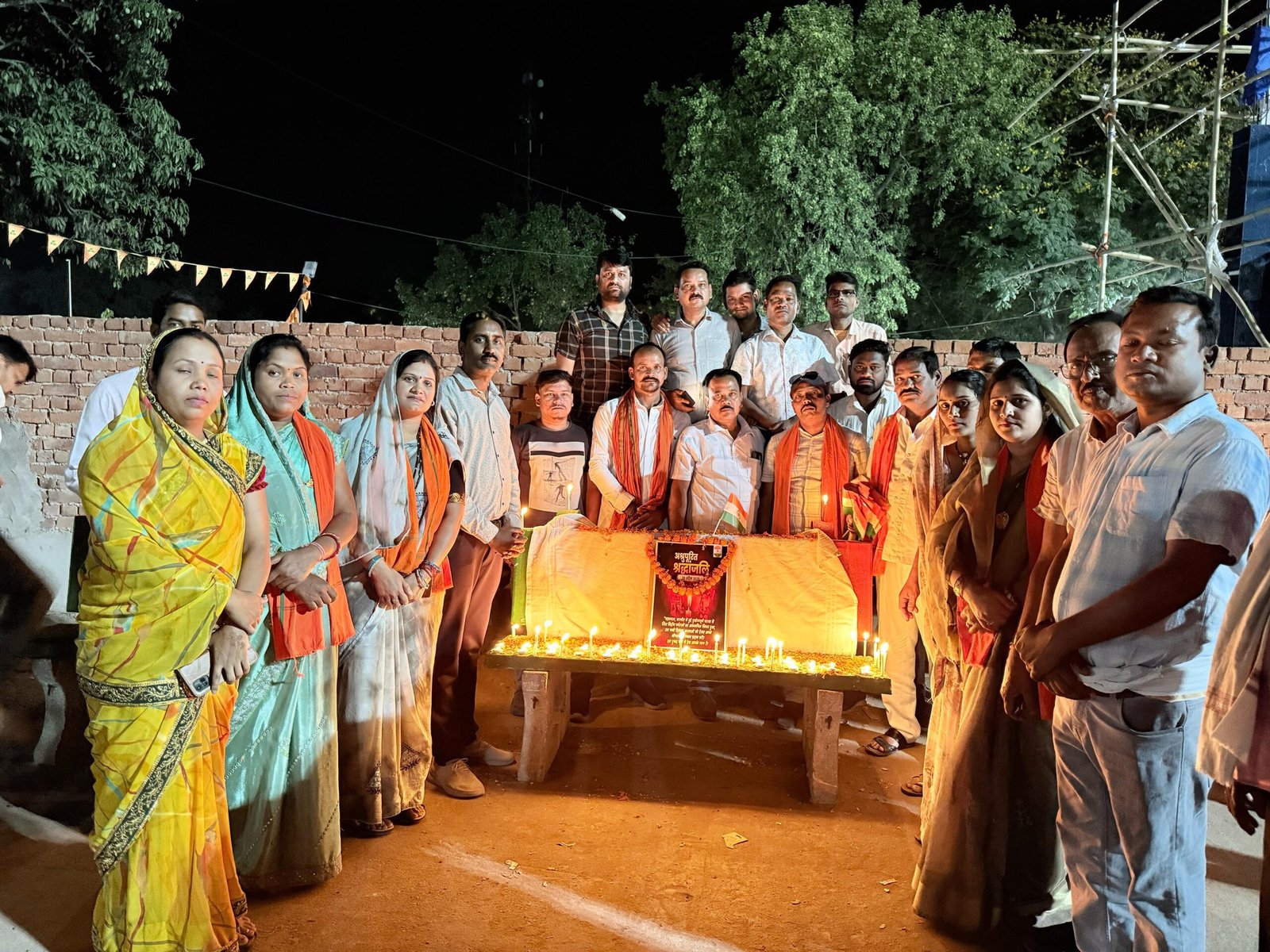 कश्मीर के आतंकी हमले में दिवंगत हुए निर्दोष पर्यटकों को भाजपा मंडल डभरा द्वारा अर्पित की गई श्रद्धांजलि 1 IMG 20250425 WA0032 scaled kshititech