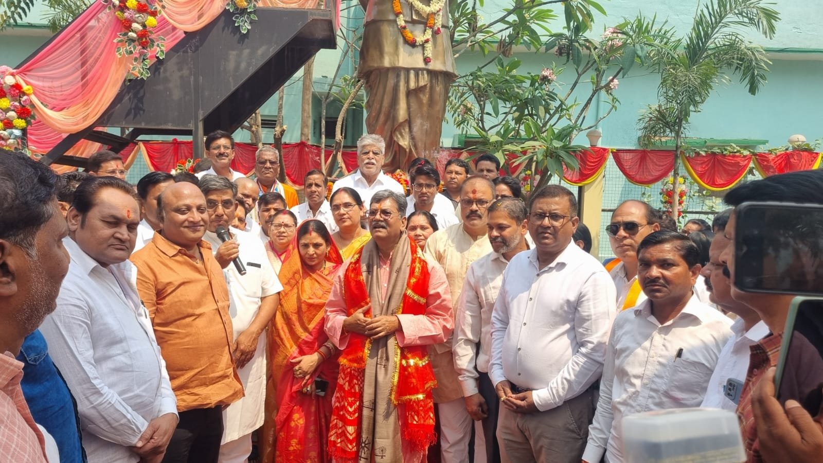 बाबूजी के सपनों को पूरा करने राजनीति में आये, उनका सपना था आने वाली पीढ़ी समृद्ध हो - डॉ महन्त 1 WhatsApp Image 2025 04 01 at 17.58.52 1 kshititech