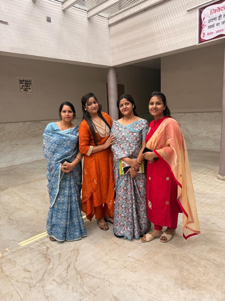 बाराद्वार मारवाडी युवा मंच महिला जागृति शाखा का हुआ पुनगर्ठन 1 अग्रसेन भवन में आयोजित बैठक की फोटो 1 kshititech