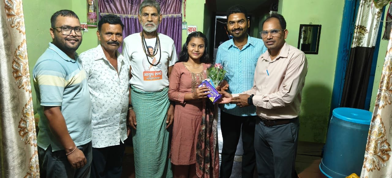 याचना ने दसवीं में प्राप्त किए 91.5 प्रतिशत अंक, बढ़ाया मान 1 IMG 20250507 WA0060 kshititech