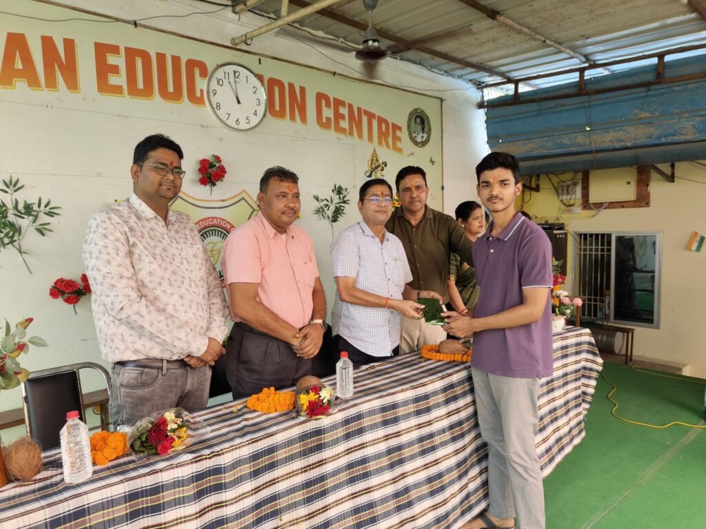 गुंजन एजुकेशन सेंटर में हर्षोल्लास से मनाया गया ग्रीन डे 5 img 20250719 wa00484583330206315360156 kshititech