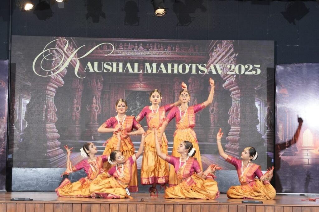 रायपुर कौशल महोत्सव में जिंदल वर्ल्ड स्कूल की बेटियों का जलवा, सक्ती को दिलाया डबल चैम्पियनशिप खिताब 4 img 20250803 wa00403423810207700659448 kshititech