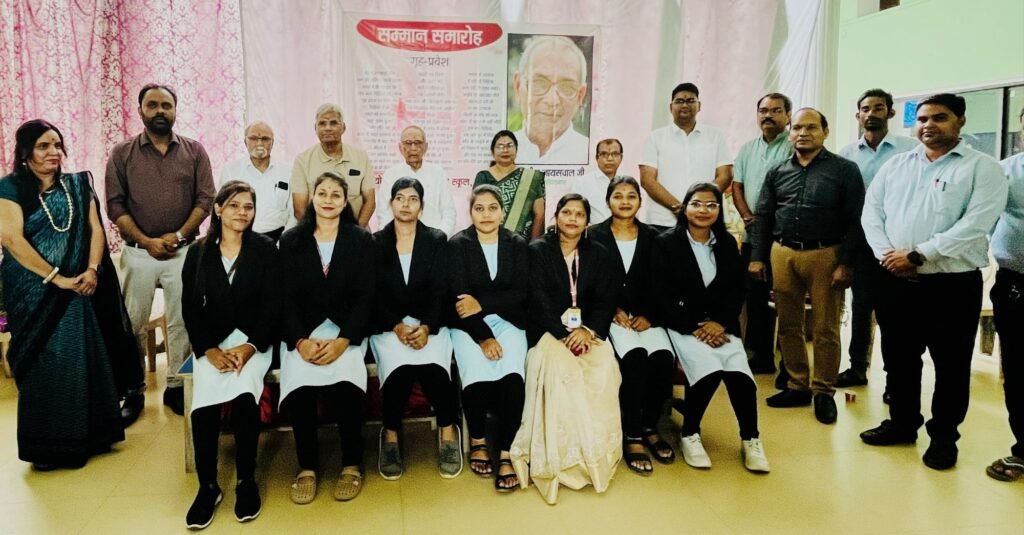 लिटिल फ्लावर स्कूल में छत्तीसगढ़ के ख्यातिप्राप्त साहित्यकार सतीश जायसवाल का भव्य सम्मान 4 img 20250804 wa00574044993327898411120 kshititech