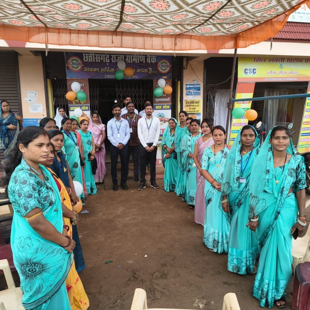 सीआरजीबी ने मनाया 13वां स्थापना दिवस, ग्राहकों, बिहान प्रतिनिधियों व स्टाफ की सहभागिता से कार्यक्रम रहा अविस्मरणीय 3 img 20250902 wa00102252690006524610042 kshititech